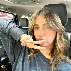 Meet your Posher, Carly